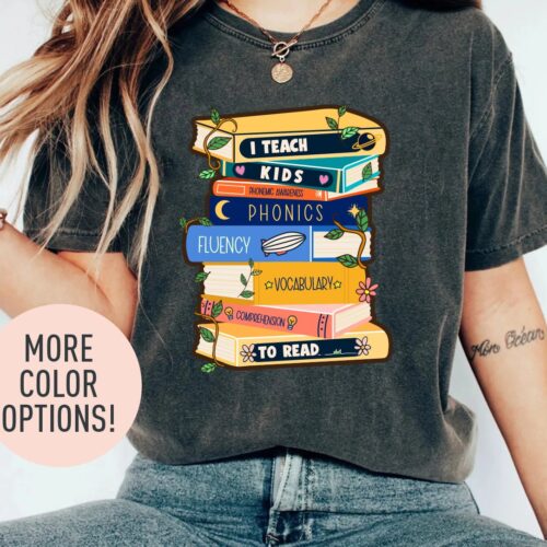 I Teach Kids to Read Bookworm Teacher Appreciation Kindergarten Dyslexia Shirt image 0