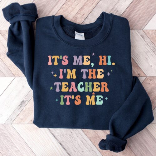 It's Me Hi I'm the Teacher Kindergarten Back To School First Day Shirt image 0